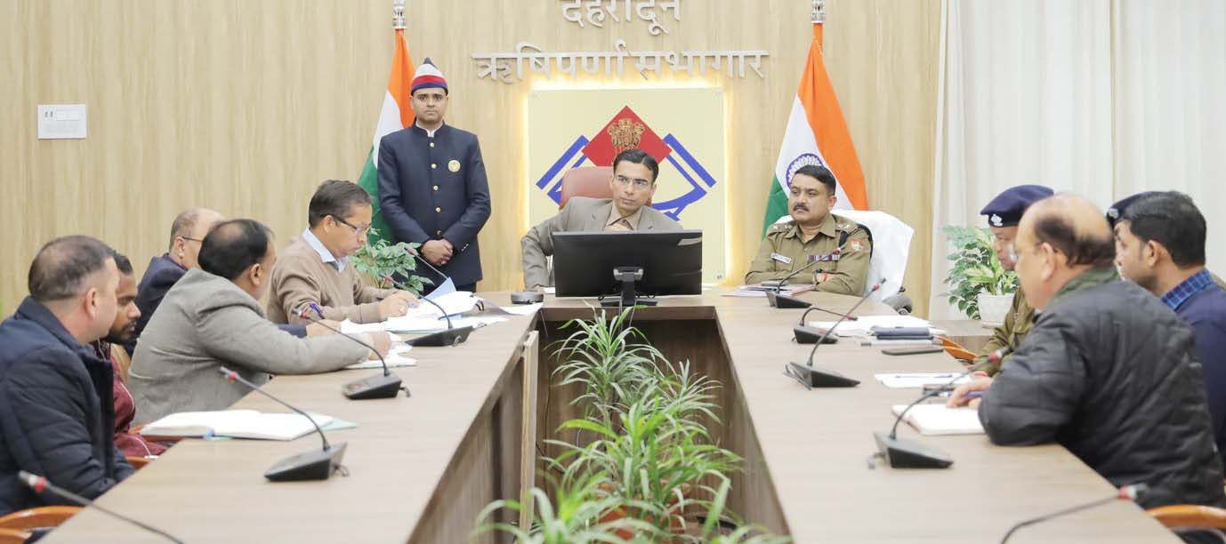 नशा बेचने, फार्मा पदार्थों में मिलावट करने वालों पर  अब संगीन धारा में आन द स्पॉट दर्ज होंगे मुकदमे,  डीएम ने गठित की समिति 