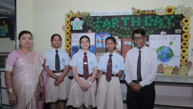 आर्यन स्कूल ने पृथ्वी दिवस पर आयोजित किया भाषण और बुलेटिन बोर्ड प्रतियोगिता