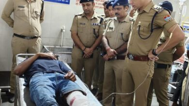 मुठभेड के बाद दो पैट्रोल पंपों में डकैती डालने वाले पांच बदमाश गिरफ्तार