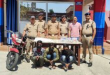 काले गैंग के तीन शातिर चोर माल सहित गिरफ्तार