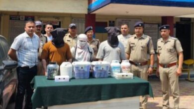 पिता का 90 लाख रूपया चुराया, बेटी-दामाद सहित तीन गिरफ्तार