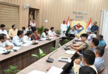 अव्यवस्था जब आला अधिकारियों को दिख रही, तो आपके जेई से लेकर एसई तक का क्या काम