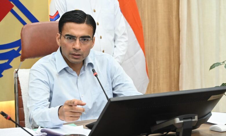 डीएम की सक्रिय सड़क सुरक्षा समिति का फैसला, किसी भी कीमत पर जन सुरक्षा से खिलवाड मंजूर नही डीएम की सक्रिय सड़क सुरक्षा समिति का फैसला, किसी भी कीमत पर जन सुरक्षा से खिलवाड मंजूर नही