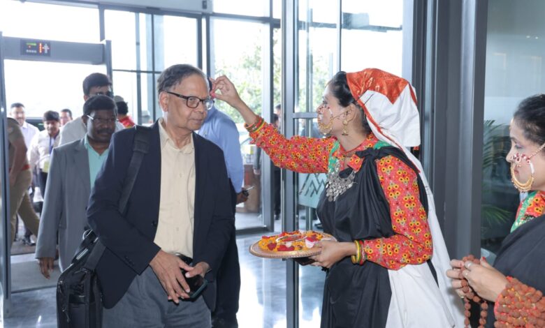 16वें वित्त आयोग की टीम पहुंची देहरादून 16वें वित्त आयोग की टीम पहुंची देहरादून