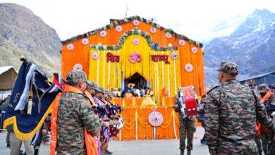 मंत्र उच्चारण के बीच विधि-विधान से खुले ग्यारहवें ज्योर्तिलिंग श्री केदारनाथ धाम के कपाट