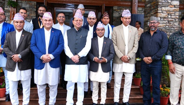 सीएम से नेपाल के सुदूर पश्चिम प्रांत के मुख्यमंत्री कमल बहादुर शाह के नेतृत्व में 10 सदस्यों के प्रतिनिधिमंडल ने भेंट की सीएम से नेपाल के सुदूर पश्चिम प्रांत के मुख्यमंत्री कमल बहादुर शाह के नेतृत्व में 10 सदस्यों के प्रतिनिधिमंडल ने भेंट की