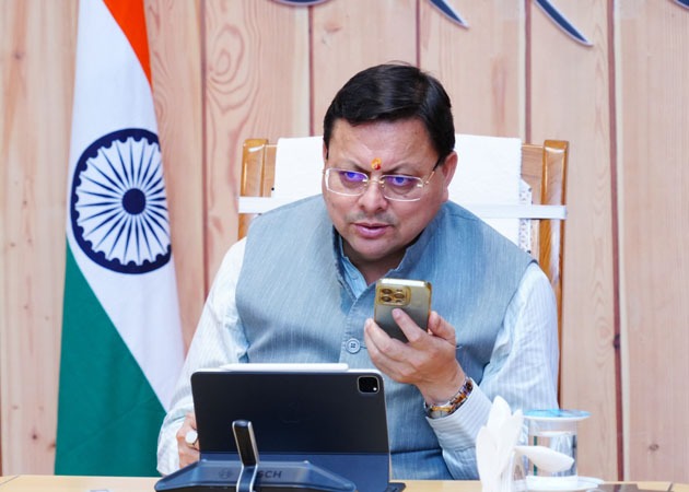 सीएम हेल्पलाइन – मुख्यमंत्री ने शिकायतकर्ताओं से पूछा आपका काम हुआ कि नहीं? सीएम हेल्पलाइन – मुख्यमंत्री ने शिकायतकर्ताओं से पूछा आपका काम हुआ कि नहीं?