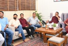 कैबिनेट मंत्री जोशी ने पीएम मोदी का ‘मन की बात’ के 122वें संस्करण को सुना