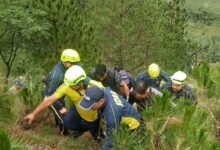 बड़कोट क्षेत्रांतर्गत खरादी के पास बोलेरो दुर्घटनाग्रस्त, SDRF ने किया युवक का शव बरामद