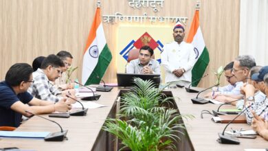 स्थिति भले ही नियंत्रण में हो, लेकिन सतर्कता बेहद जरूरी -डीएम
