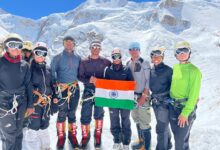 उत्तराखंड के तीन युवाओं ने माउंट एवरेस्ट की चोटी पर चढाई कर देश को किया प्रेरित