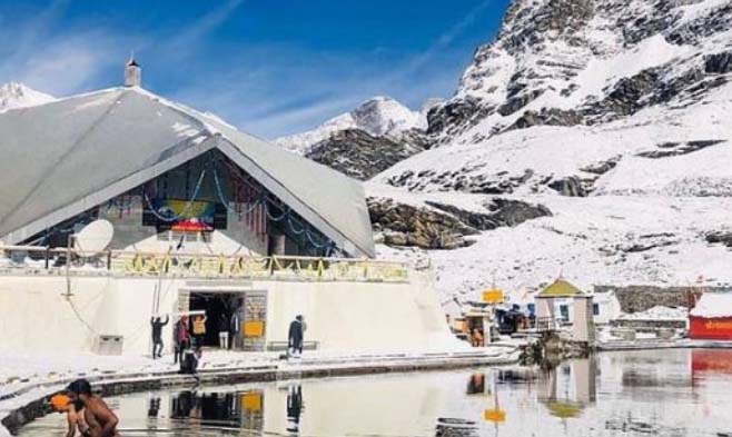 हेमकुंड साहिब के कपाट खुलने को लेकर श्रद्धालुओं में भारी उत्साह हेमकुंड साहिब के कपाट खुलने को लेकर श्रद्धालुओं में भारी उत्साह
