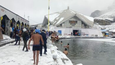 हेमकुंड साहिब यात्रा में तीर्थयात्रियों का उत्साह और रिकॉर्ड तोड़ दर्शन
