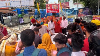 अर्जुन देव जी बलिदान दिवस : छबील शरबत बांटकर गुरूजी का किया गुणगान