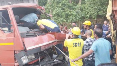 कुआंवाला के पास ट्रक हुआ दुर्घटनाग्रस्त SDRF ने चलाया रेस्क्यू ऑपरेशन