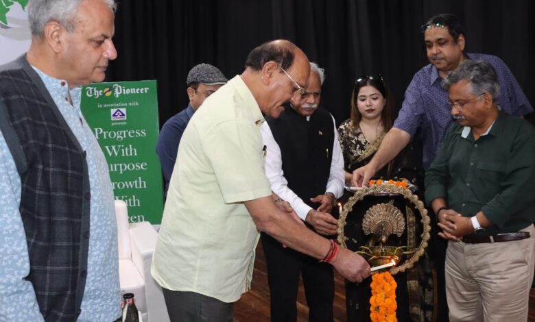 “उद्देश्य के साथ प्रगति, हरियाली के साथ विकास” एवं “विकास में संतुलन और पर्यावरण संरक्षण” विषय पर संवाद का किया गया आयोजन “उद्देश्य के साथ प्रगति, हरियाली के साथ विकास” एवं “विकास में संतुलन और पर्यावरण संरक्षण” विषय पर संवाद का किया गया आयोजन