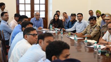 विभाग से संबंधित कार्य समय से करें पूरा: डॉ. राजेश गुप्ता