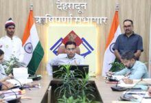 मुख्यमंत्री की घोषणा को सर्वोच्च प्राथमिकता पर रखें विभाग : डीएम