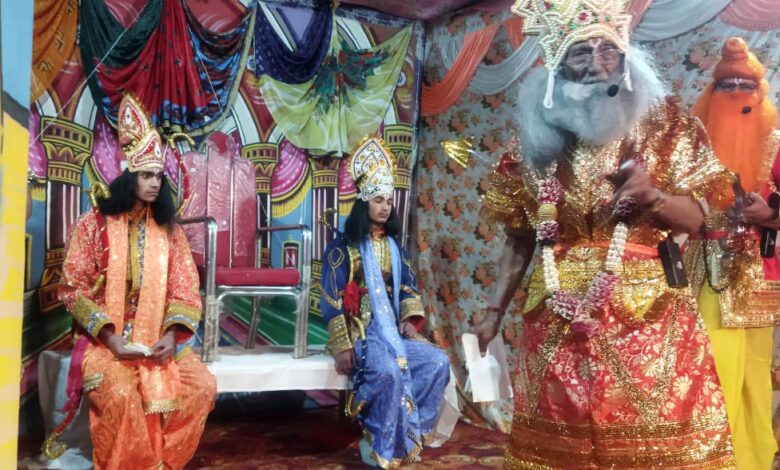 ग्राम कोलाडुँगरी (चमोली) में 27 वर्षों के लम्बे अन्तराल के बाद हुई श्री राम लीला मंचन का आयोजन ग्राम कोलाडुँगरी (चमोली) में 27 वर्षों के लम्बे अन्तराल के बाद हुई श्री राम लीला मंचन का आयोजन