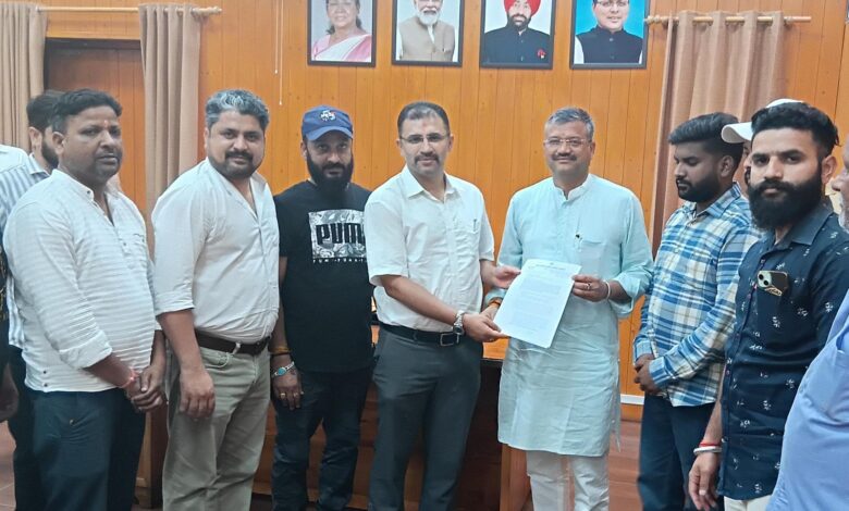 देहरादून नगर निगम के मोहल्ला समिति में 90 करोड़ के भ्रष्टाचार की निगम तत्काल रिकवरी करे : अभिनव थापर