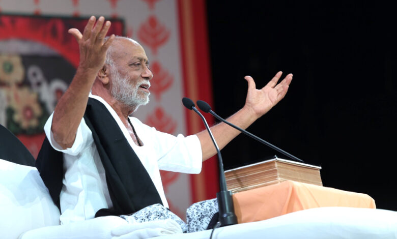 पूज्य बापू ने कथा के चौथे दिन पहलगाम में हुई घटना पर की चर्चा पूज्य बापू ने कथा के चौथे दिन पहलगाम में हुई घटना पर की चर्चा