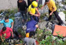 यात्रियों से भरी बस अलकनंदा नदी में गिरी, 2 लोगों की मौत, 10 लोग लापता