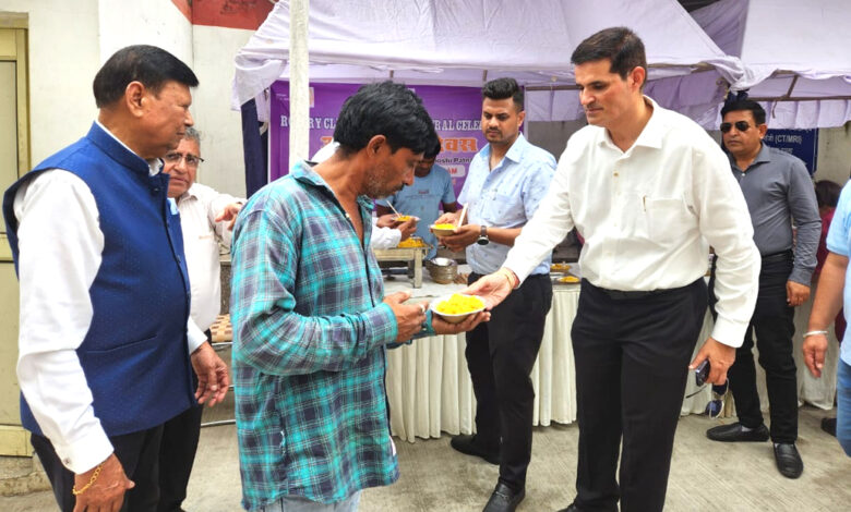 रोटरी क्लब देहरादून सेंट्रल द्वारा अन्नपूर्णा दिवस का आयोजन