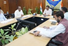 जनपद, एमपैक्स के कम्प्यूटराइजेशन और डाटा अपडेशन में लाएं तेजीः मुख्य सचिव जनपद, एमपैक्स के कम्प्यूटराइजेशन और डाटा अपडेशन में लाएं तेजीः मुख्य सचिव