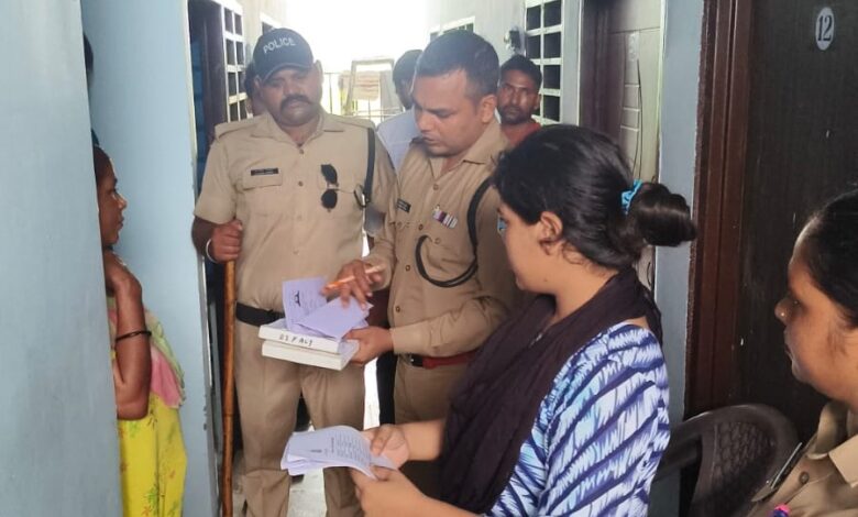 सत्यापन न कराने वाले 11 मकान मालिकों के पुलिस एक्ट में किये चालान