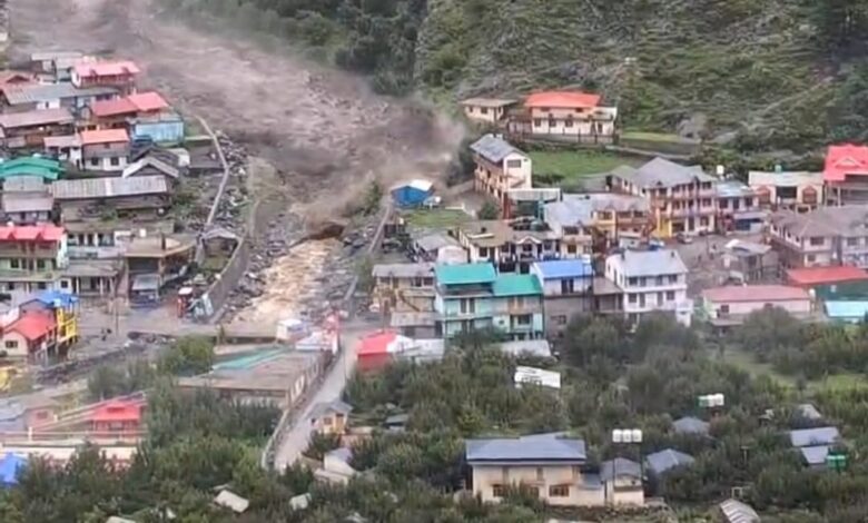 हादसा : उत्तरकाशी के धराली में बादल फटने से भारी तबाही, कई लोगों के दबे होने की आशंका