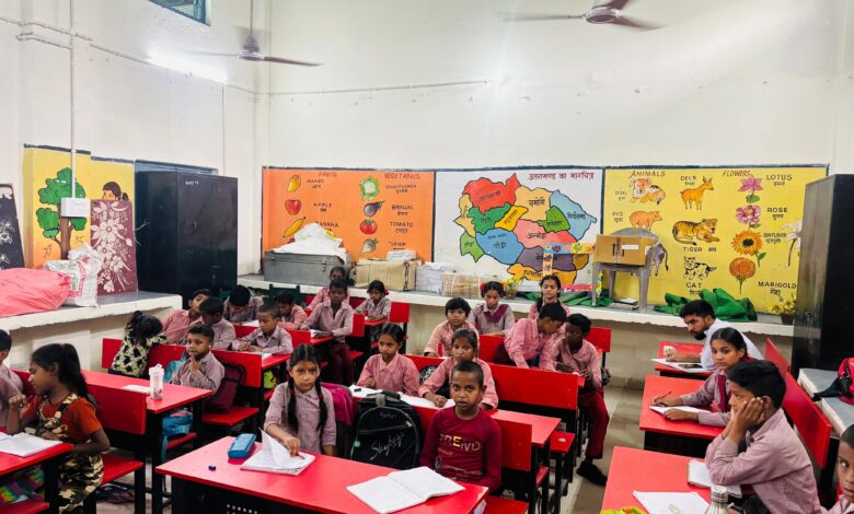 रंग लाई जिला प्रशासन की मुहिम; बाल भिक्षावृत्ति व बालश्रम से मुक्त 57 बच्चों का स्कूल दाखिला