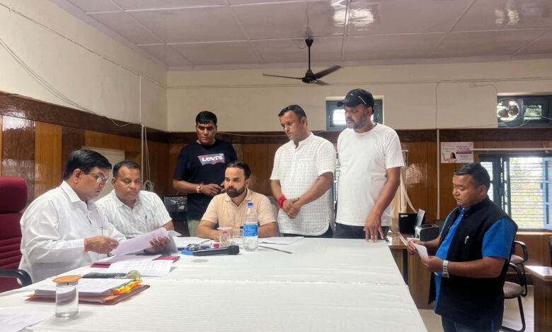 चमोली जिले में जिला पंचायत अध्यक्ष और उपाध्यक्ष पद पर बड़ा घमासान