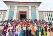 कैबिनेट मंत्री धन सिंह रावत ने भराड़ीसैंण में किया ध्वजारोहण, सांस्कृतिक कार्यक्रमों का हुआ आयोजन