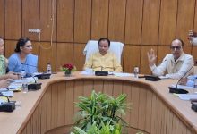 शिक्षकों को मिलेगा अंतरिम प्रमोशन का लाभ: डॉ. धन सिंह रावत शिक्षकों को मिलेगा अंतरिम प्रमोशन का लाभ: डॉ. धन सिंह रावत
