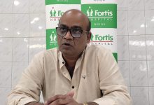 हड्डी एवं जोड़ रोग विशेषज्ञ ने हल्द्वानी में जोड़ों की सेहत व रोबोटिक्स जॉइंट रिप्लेसमेंट के नवीनतम उपचार पर किया प्रकाश हड्डी एवं जोड़ रोग विशेषज्ञ ने हल्द्वानी में जोड़ों की सेहत व रोबोटिक्स जॉइंट रिप्लेसमेंट के नवीनतम उपचार पर किया प्रकाश
