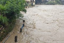 रुद्रप्रयाग में अलकनंदा नदी ने किया खतरे के निशान को पार रुद्रप्रयाग में अलकनंदा नदी ने किया खतरे के निशान को पार