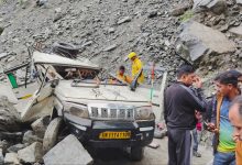 मुनकटिया लैंडस्लाइड जोन में बोलेरो वाहन दुर्घटनाग्रस्त, 2 लोगों की मौत, 3 घायल