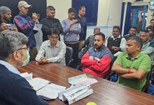 प्रसूता की मौत के 3 दिन बाद नवजात ने भी तोड़ा दम, गुस्साए ग्रामीणों ने घेरा जिला अस्पताल मौके पर पहुंचे जिलाधिकारी प्रसूता की मौत के 3 दिन बाद नवजात ने भी तोड़ा दम, गुस्साए ग्रामीणों ने घेरा जिला अस्पताल मौके पर पहुंचे जिलाधिकारी