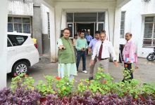 सैनिक कल्याण मंत्री जोशी ने किया देहरादून में सैनिक विश्राम गृह के जीर्णोद्धार कार्यों का निरीक्षण सैनिक कल्याण मंत्री जोशी ने किया देहरादून में सैनिक विश्राम गृह के जीर्णोद्धार कार्यों का निरीक्षण