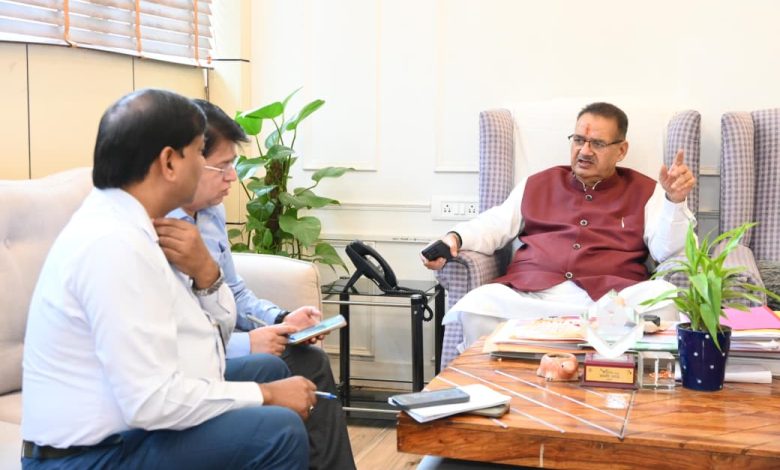 कृषि मंत्री गणेश जोशी ने अतिवृष्टि के कारण किसानों की फसलों को हुए नुकसान की समीक्षा की