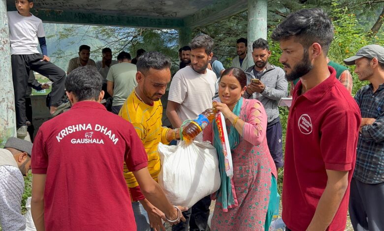 उत्तरकाशी आपदा में कृष्णा धाम गौशाला की सेवा – 300 परिवारों तक पहुँची राहत