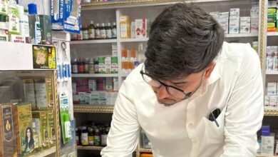 चमोली जिले के पोखरी में दवा की दुकानों पर की गई छापेमारी