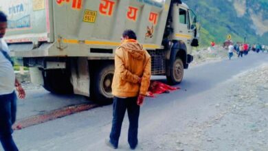 डम्फर की चपेट में आने से युवती की हुई मौत,पुलिस ने डम्फर चालक को किया गिरफ्तार