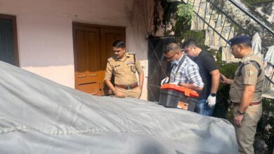 अभियुक्त ने अपनी लाइसेन्सी रिवाल्वर सेे खुद को मारी गोली