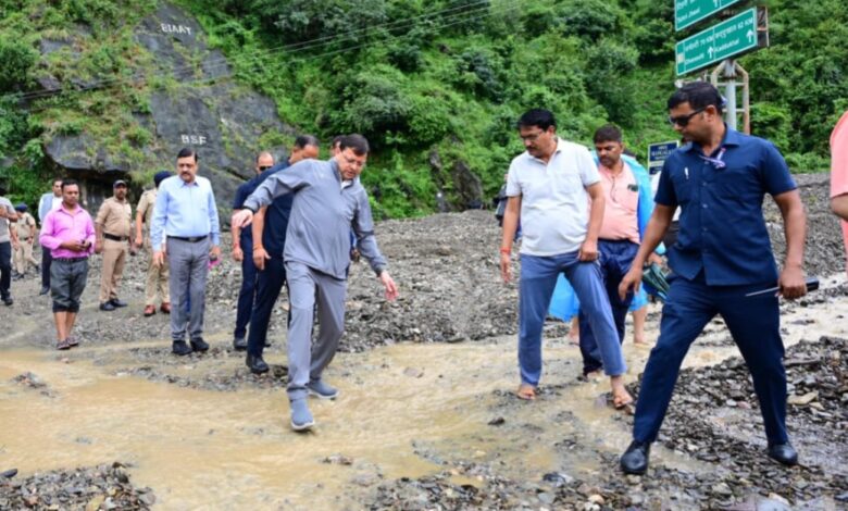 पीएम व केंद्रीय गृह मंत्री ने सीएम धामी से दूरभाष पर अतिवृष्टि से उत्पन्न स्थिति की विस्तृत जानकारी ली