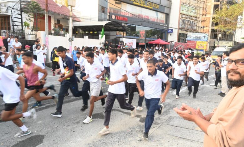 राज्य स्तरीय ‘‘रेड रन’’ मैराथन में युवाओं ने दौड़ लगाई, एचआईवी/एड्स जागरूकता का दिया संदेश 