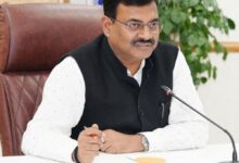 मुख्यमंत्री ने दिए सेब उत्पादक किसानों की सब्सिडी तत्काल वितरित किए जाने के लिए कार्यवाही करने के निर्देश मुख्यमंत्री ने दिए सेब उत्पादक किसानों की सब्सिडी तत्काल वितरित किए जाने के लिए कार्यवाही करने के निर्देश