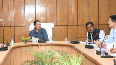 राशन डीलरों के भुगतान में लाएं एकरूपता: रेखा आर्या