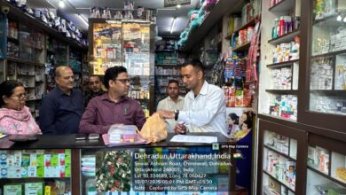 बच्चों के लिए प्रतिबंधित कफ सिरप पर सख्त हुई धामी सरकार, मेडिकल स्टोरों से पेडियाट्रिक कफ सिरप जब्त, शिशु रोग अस्पतालों के मेडिकल स्टोरों का औचक निरीक्षण