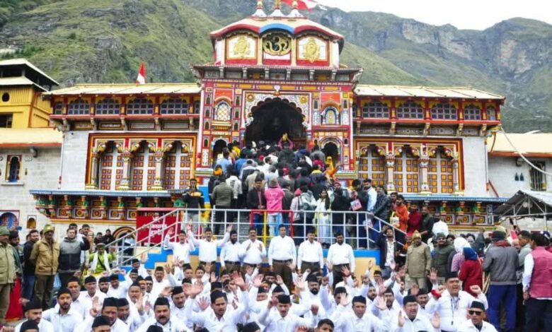 भूबैकुंठ धाम बदरीनाथ में पहली बार राष्ट्रीय स्वयंसेवकों का पथ संचलन